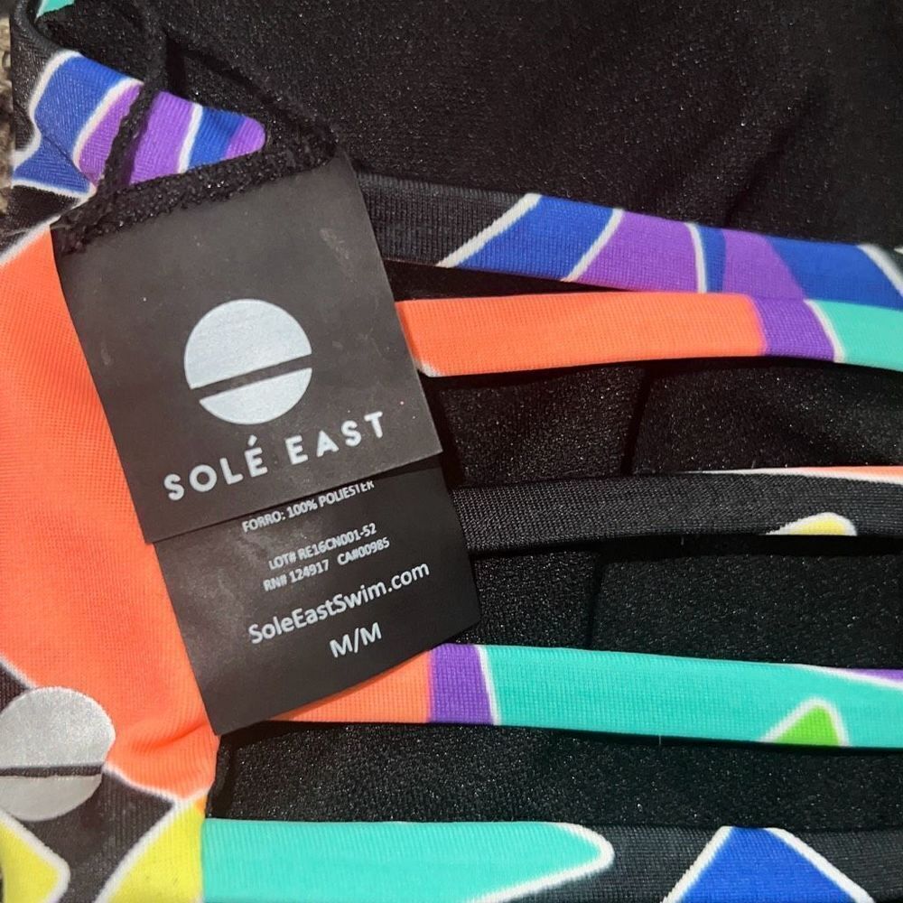 ✨Sole East Multicolored Rincón Bikini Top✨ - Picture 7 of 7